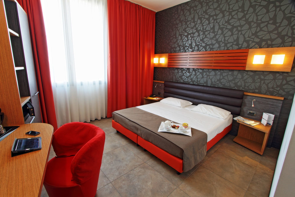 Hotel Cosmopolitan Bologna Esterno foto